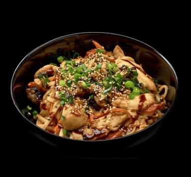 152 Wok Noodles with Chicken