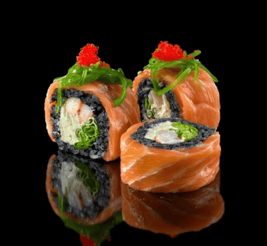 39 Black Shrimp with Salmon