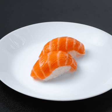 64 Nigiri Salmon (2 pieces)